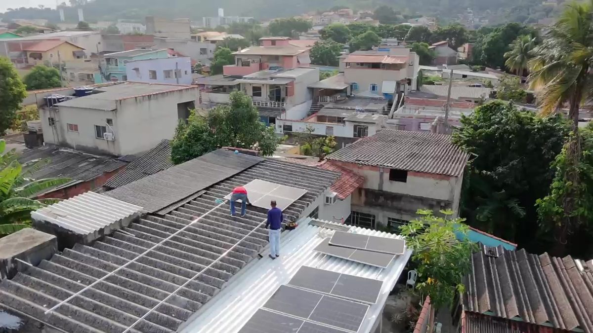 Bairro com placas solares